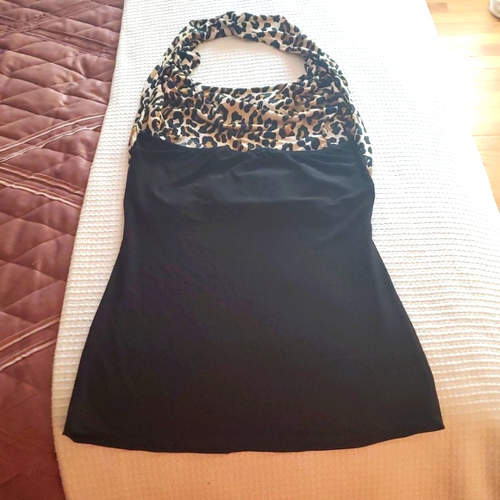 Wet Seal Leopard Print Mini Halter Top with Gold Belt - Picture 4 of 5